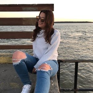 Meet your Posher, Ana